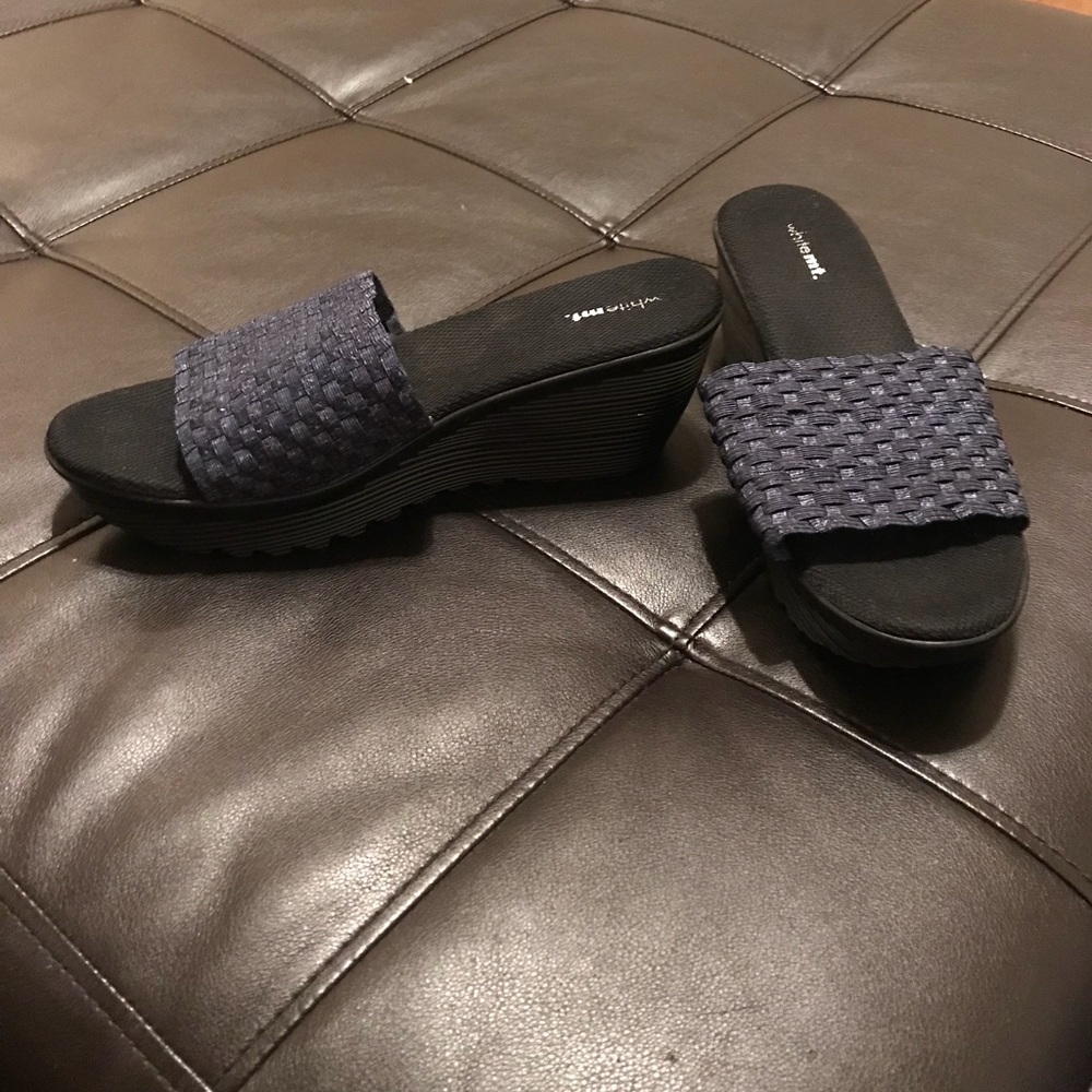 Platform sandals